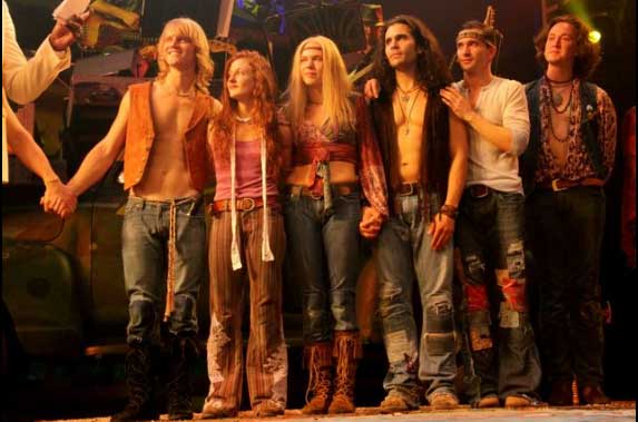 Broadway, durante il musical si sposano tre coppie