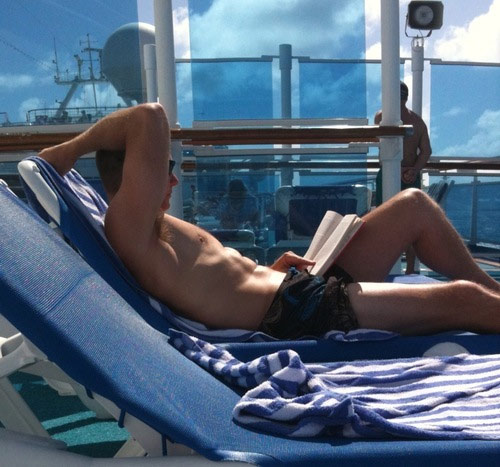 Hot Guys Reading Books: il lato sexy della lettura
