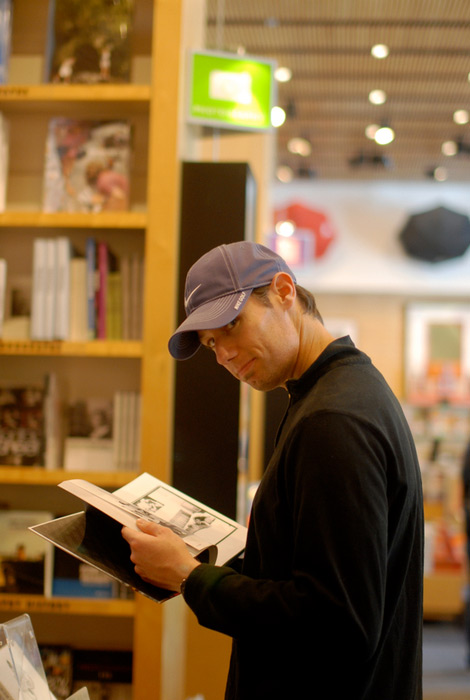 Hot Guys Reading Books: il lato sexy della lettura