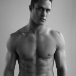Taylor Kinney, da licantropo a modello per Lady Gaga - Thumbnail