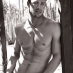 Taylor Kinney, da licantropo a modello per Lady Gaga - Thumbnail