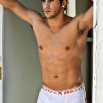 Richie, il bello di "Last Friday Night" - Thumbnail