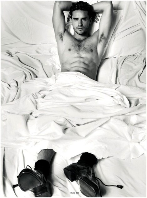 Boiys, boys, boys: i ragazzi di D&G a letto per Antidote