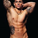 Calendari 2012: tatuaggi sui muscoli dei rugysti australiani - Thumbnail