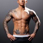 Calendari 2012: tatuaggi sui muscoli dei rugysti australiani - Thumbnail
