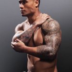 Calendari 2012: tatuaggi sui muscoli dei rugysti australiani - Thumbnail