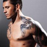Calendari 2012: tatuaggi sui muscoli dei rugysti australiani - Thumbnail