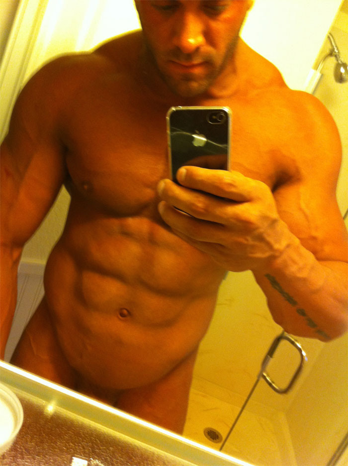 I porno attori gay e il loro iPhone