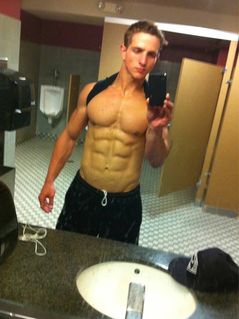 I porno attori gay e il loro iPhone