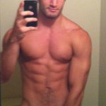 I porno attori gay e il loro iPhone - Thumbnail