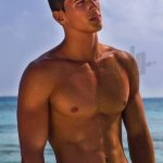 Enrique, il modello cubano che parla con l'obiettivo - Thumbnail