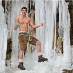 Eros, astri e natura: il calendario Men in the Alps 2012 - Thumbnail