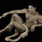 Eros, astri e natura: il calendario Men in the Alps 2012 - Thumbnail