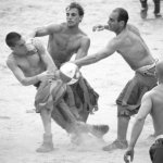 Calcio Fiorentino, corpulente azioni sul campo dal 1500 - Thumbnail