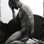 Tutti al circo: invece dei leoni, ecco i "Boys at Circus" - Thumbnail