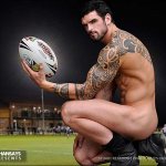 Stuart Reardon il rugbista prestato alla moda posa per DNA - Thumbnail