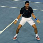 Djokovic si strappa la maglietta e rimane a torso nudo - Thumbnail