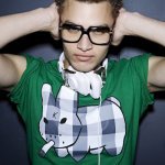 Le icone pop gay sui corpi dei ragazzi di Coitus - Thumbnail