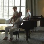 La famiglia Martin al completo su Vanity Fair spagnolo - Thumbnail