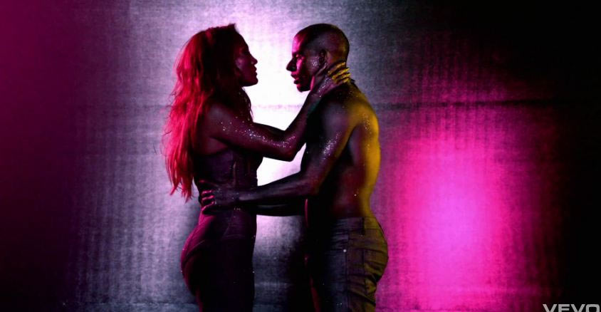 J.Lo e il suo toy boy Casper Smart nella clip di Dance Again