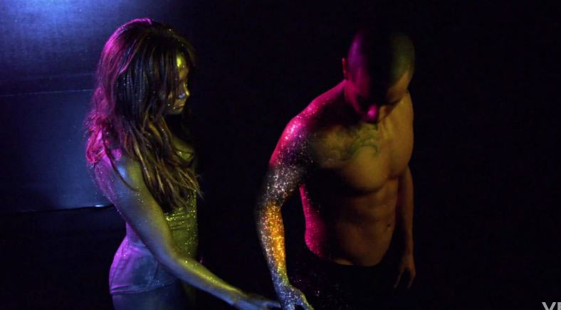J.Lo e il suo toy boy Casper Smart nella clip di Dance Again