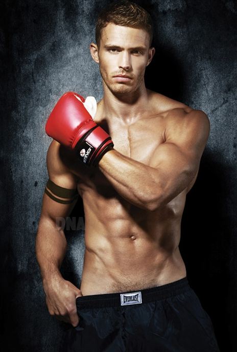 Lo sportswear del modello su DNA