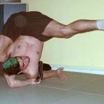 RubberLegz, il ballerino e designer che ama contorcersi - Thumbnail