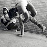 RubberLegz, il ballerino e designer che ama contorcersi - Thumbnail