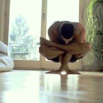RubberLegz, il ballerino e designer che ama contorcersi - Thumbnail