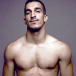 RubberLegz, il ballerino e designer che ama contorcersi - Thumbnail