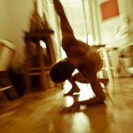 Alberto e Julian, nudi e acrobatici per Joan Crisol - Thumbnail