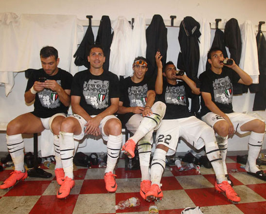 La Juve campione d'Italia: la gioia negli spogliatoi