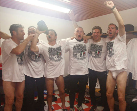La Juve campione d'Italia: la gioia negli spogliatoi