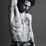Tom Cruise sexy e trasgressivo nei panni di Stacee Jaxx - Thumbnail