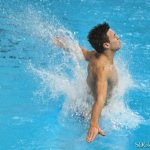 Tom, tuffatore olimpico 18enne, in costume per il suo libro - Thumbnail