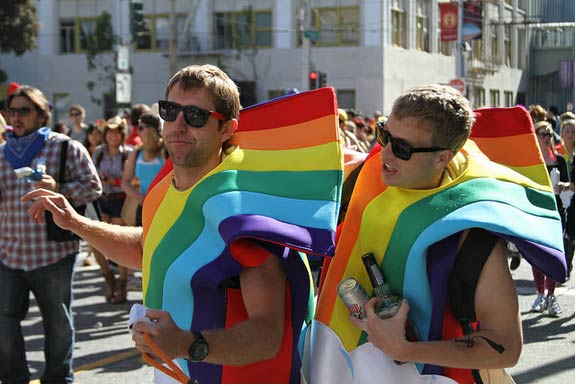 Bay to Breakers: gli etero sfilano che sembra un Gay Pride