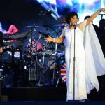 Da Sir Elton a Grace Jones: tutti sul palco per la Regina - Thumbnail