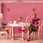 Ken? Adesso &egrave; gay e tradisce la Barbie con un bambolo - Thumbnail