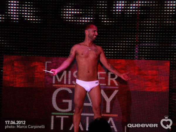 Maury, il bancario che punta a diventare Mister Gay Italia