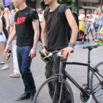 Nonostante la crisi, il Pride invade le strade di Atene - Thumbnail