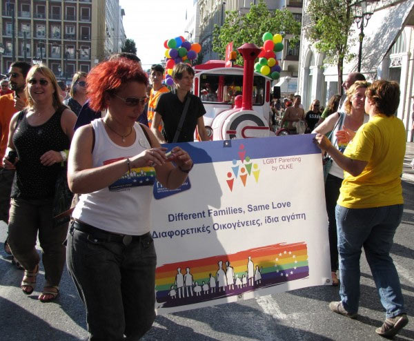 Nonostante la crisi, il Pride invade le strade di Atene