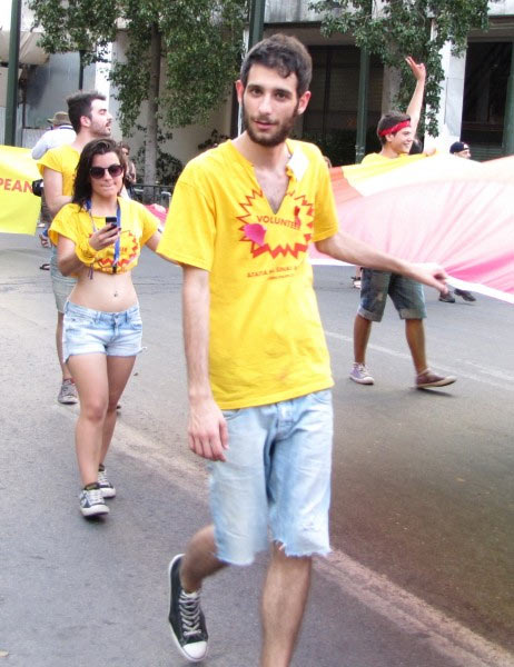 Nonostante la crisi, il Pride invade le strade di Atene