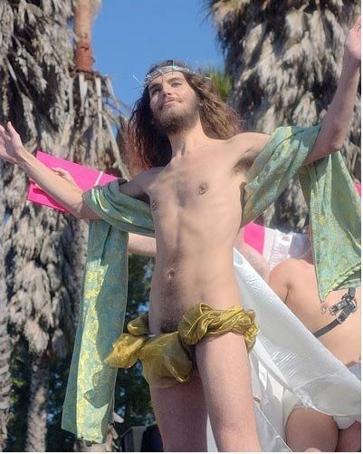 La Hunky Jesus competition