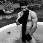 Lucas Rodrigues in costume adamitico per Didio - Thumbnail