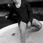 Lucas Rodrigues in costume adamitico per Didio - Thumbnail