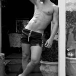 Lucas Rodrigues in costume adamitico per Didio - Thumbnail