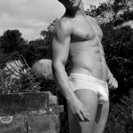 Lucas Rodrigues in costume adamitico per Didio - Thumbnail