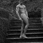 Lucas Rodrigues in costume adamitico per Didio - Thumbnail