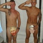 Soldati come il principe Harry, tutti nudi in Afghanistan - Thumbnail