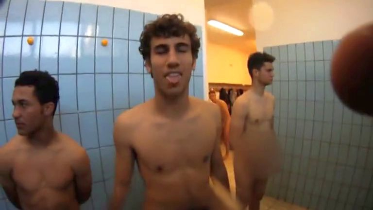Giovani calciatori (nudi) nel nuovo reality di MTV
